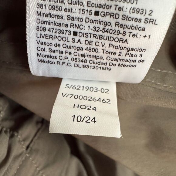 Athlete polyester cropped button up in clay color size small - Picture 7 of 7